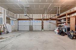 39 Lower Level Garage.jpg